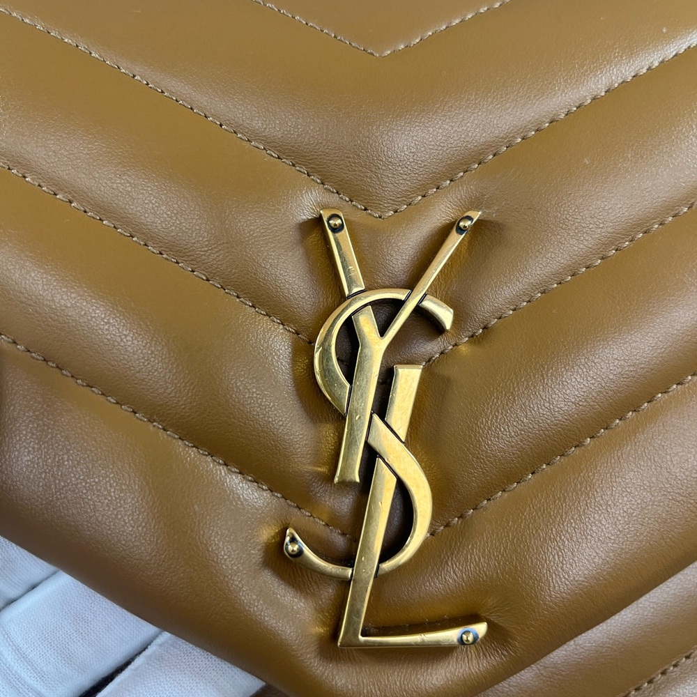 (SOLD) BRAND NEW Saint Laurent Medium Loulou Matelassé Leather Bag! - Picture 4 of 11
